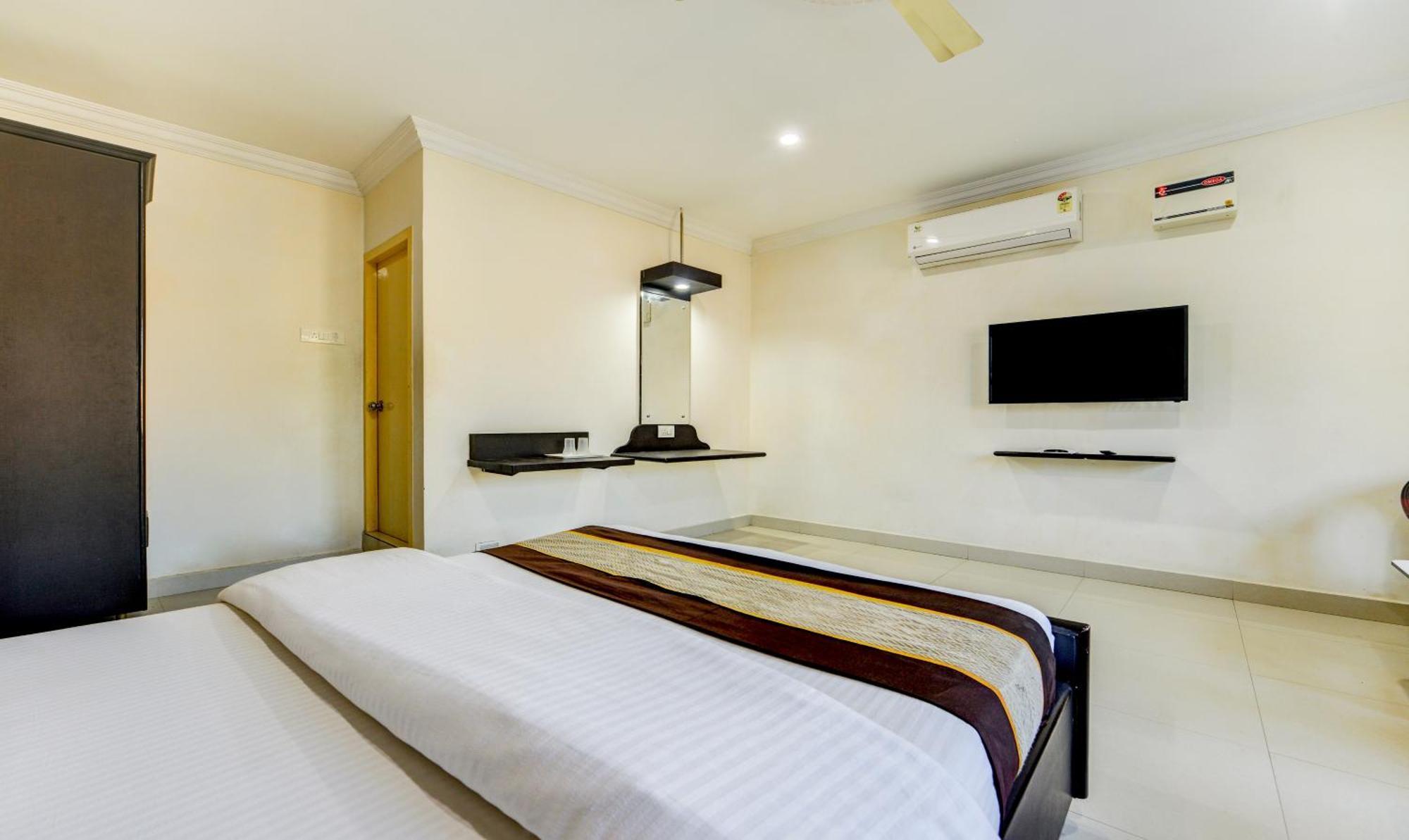 Hotel Salbala Inn - Near Airport Ченнаи Экстерьер фото