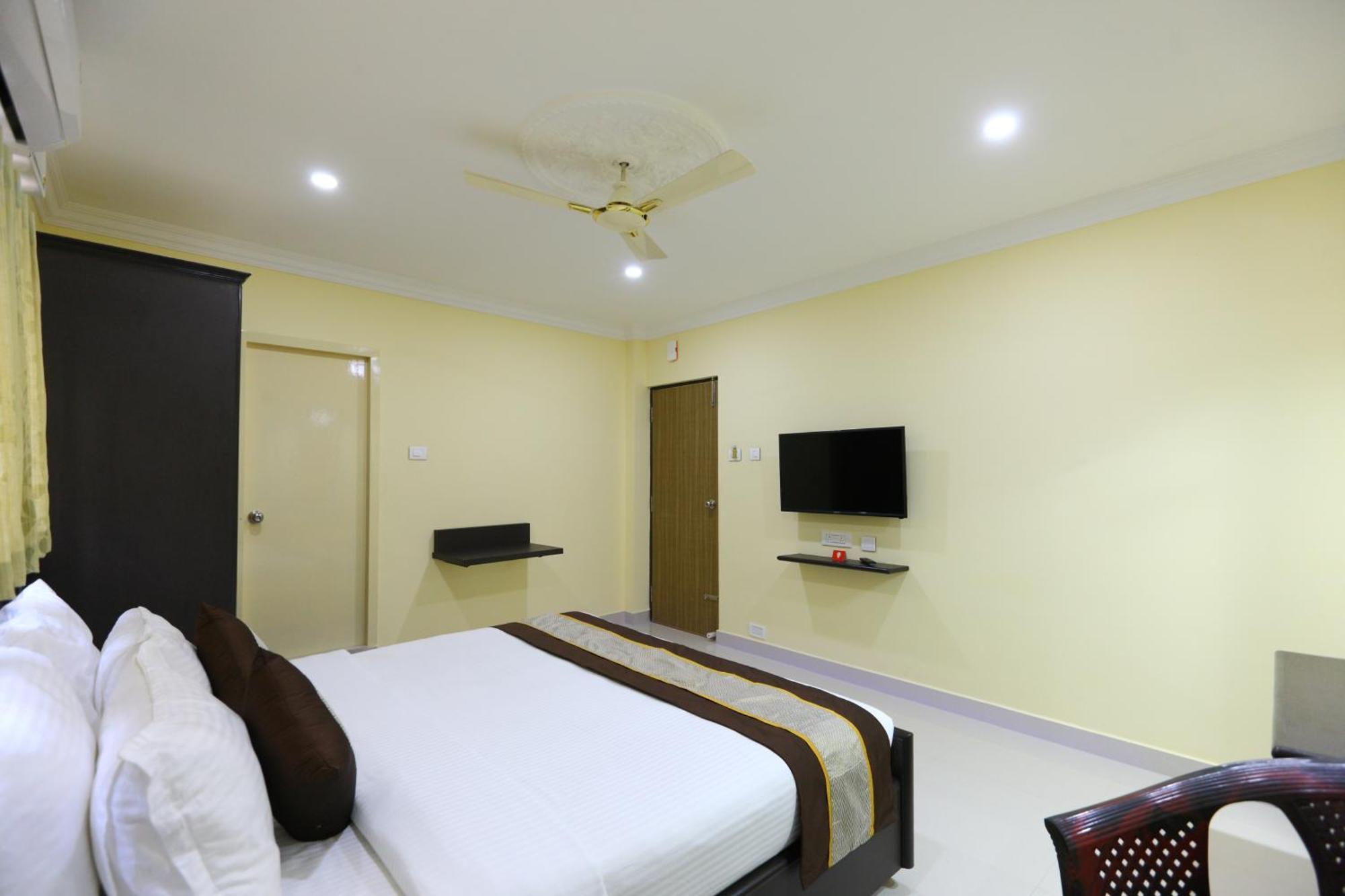 Hotel Salbala Inn - Near Airport Ченнаи Экстерьер фото